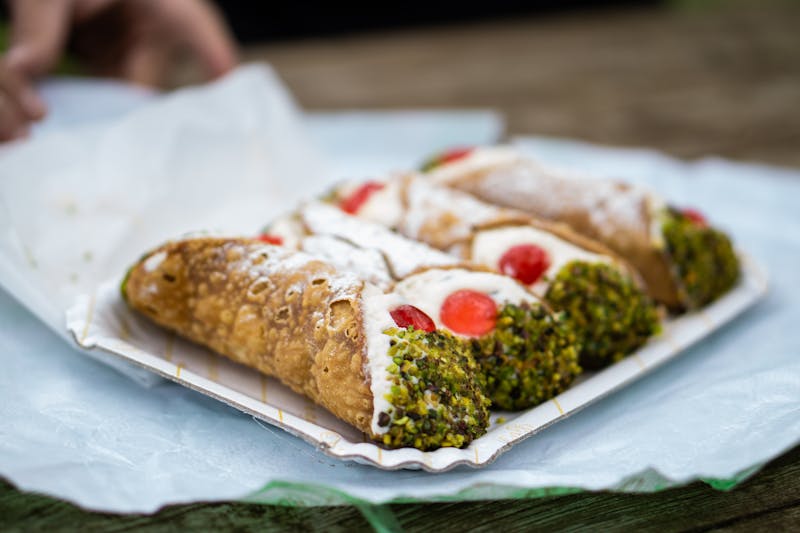 Cannoli with ricotta filling